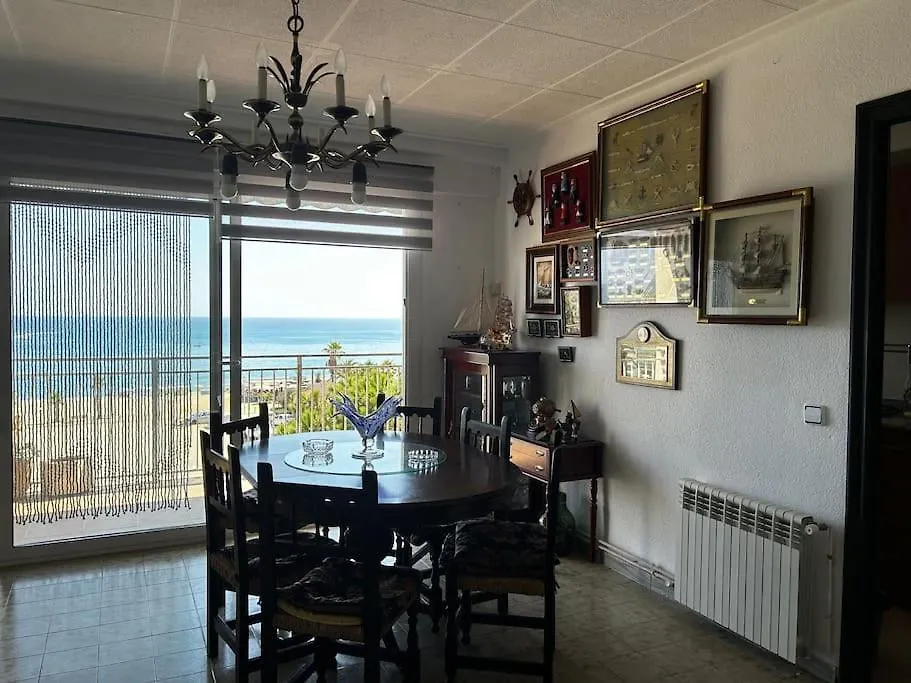 Apartamento A Primera Linea De Mar Pineda de Mar 0*,