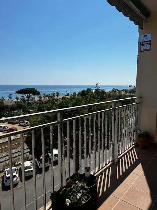 Apartamento A Primera Linea De Mar Pineda de Mar 0*,  Spagna